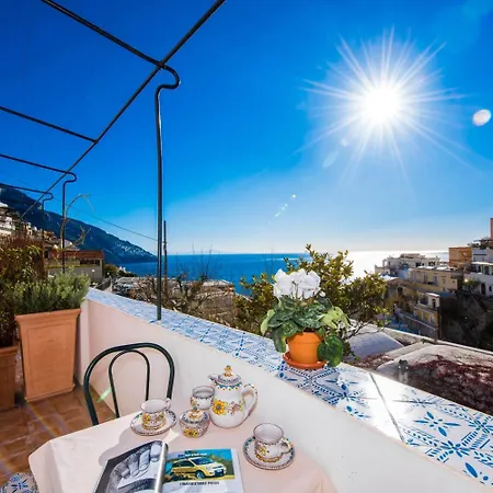 Guest house Dimora Del Podesta 4*