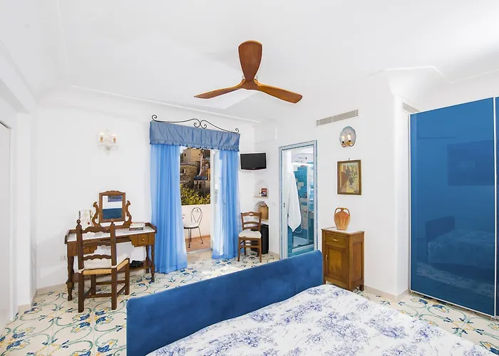 Affittacamere Dimora Del Podestà 4*