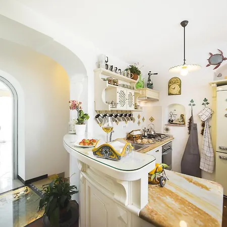 Guest house Dimora Del Podesta 3*